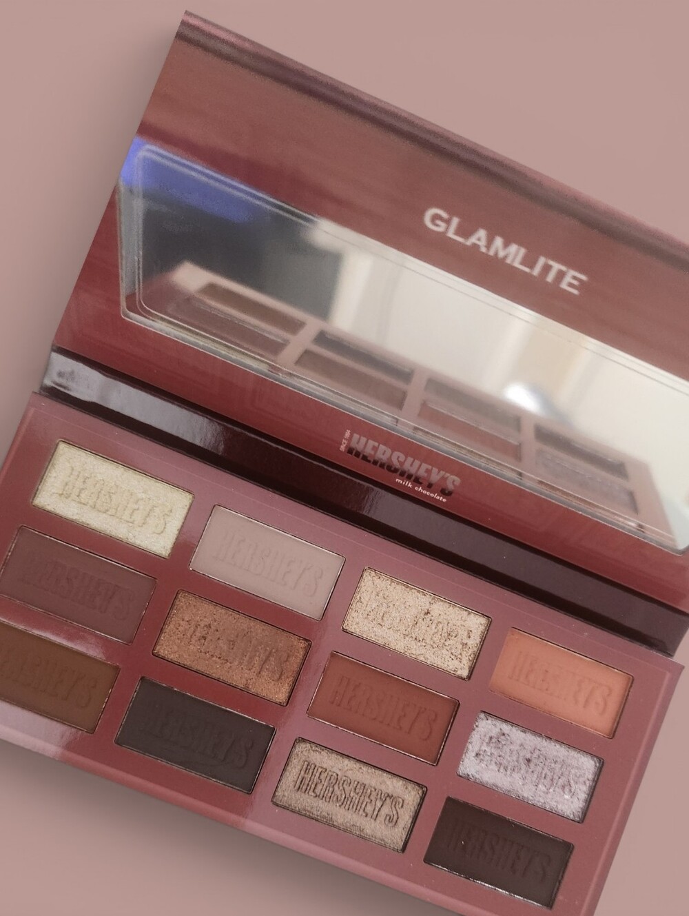 GlamLite Hershey's Chocolate Eyeshadow Palette — Warm Brown & Neutral Shades - Picture 3 of 5